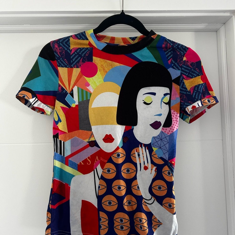 Black and Blue Graphic Fitted Short Sleeve Tee